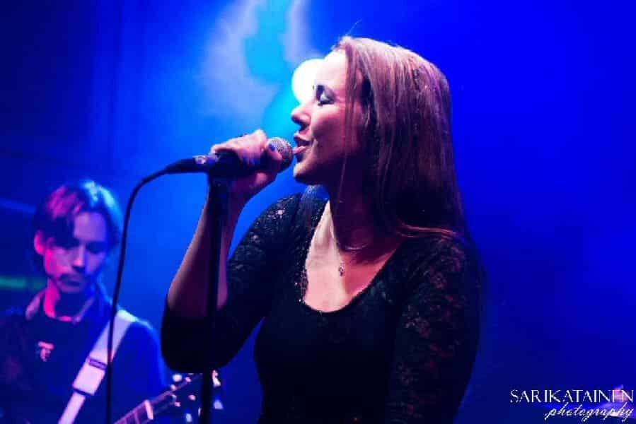 Eilera-chanteuse-pop-rock