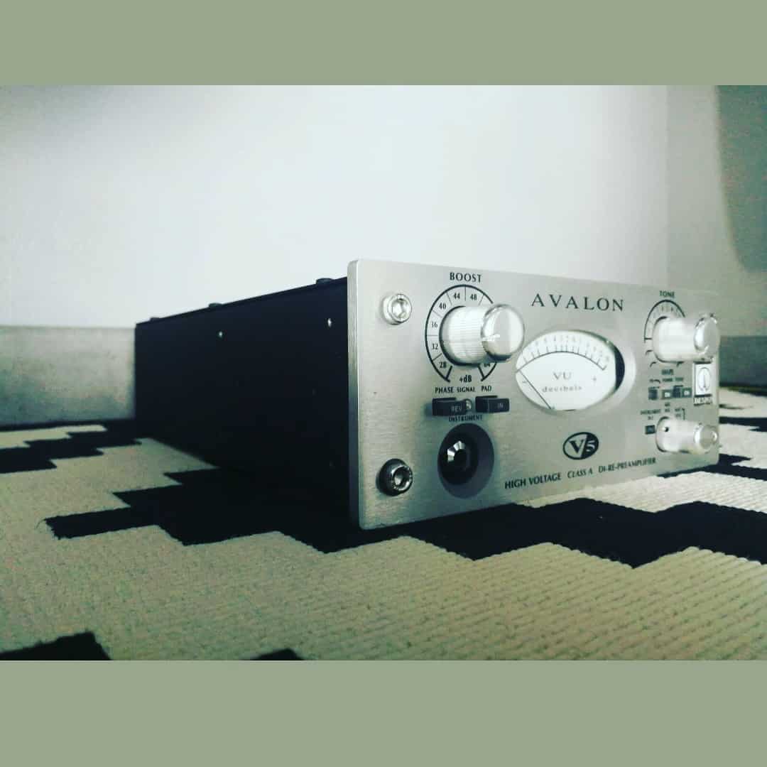Preampli AVALON V5