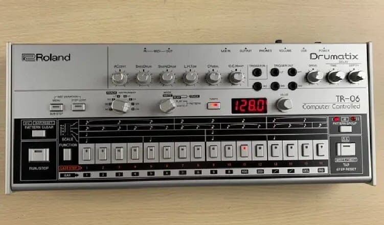 Roland TR 06 Drumatix