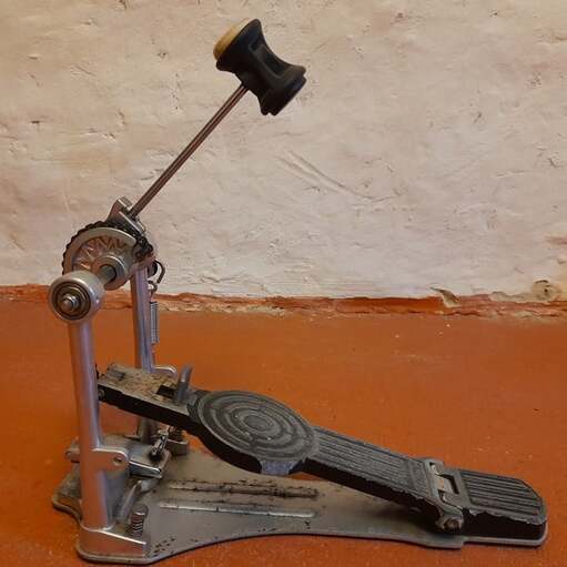 Pédale de grosse caisse Sonor