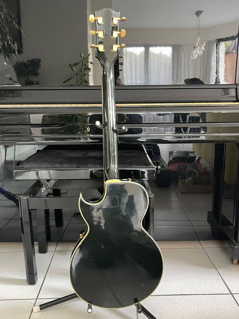 Guitare JACOBACCI Studio 3