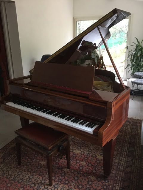 Piano Erard