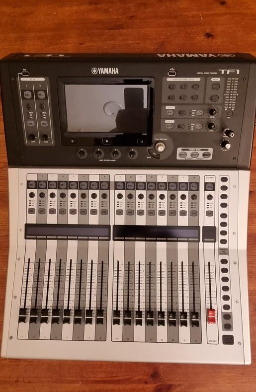 YAMAHA TF1