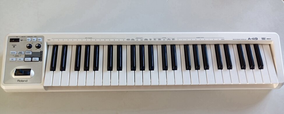 Roland A-49BK
