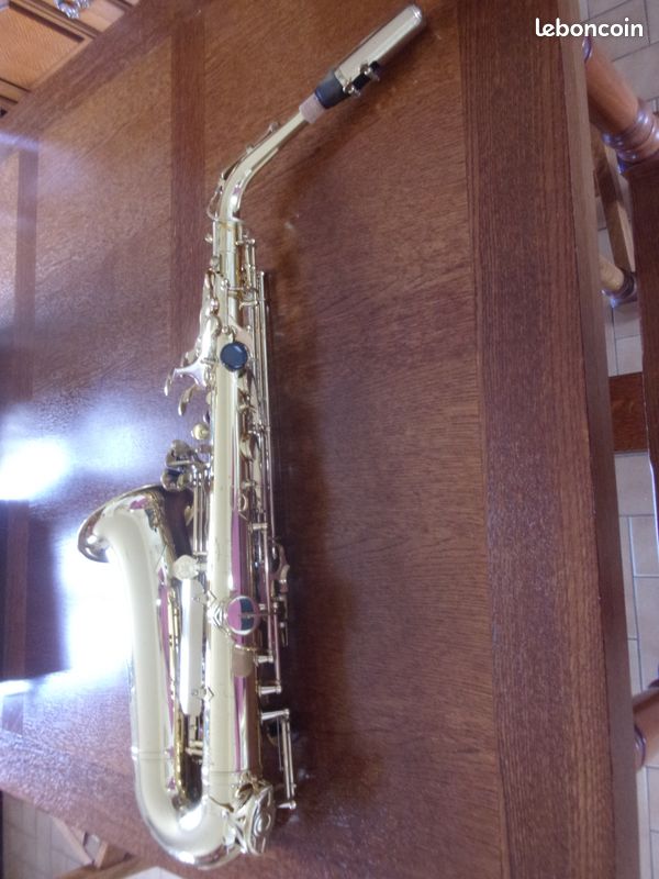 Saxophone alto Yamaha Yas 25