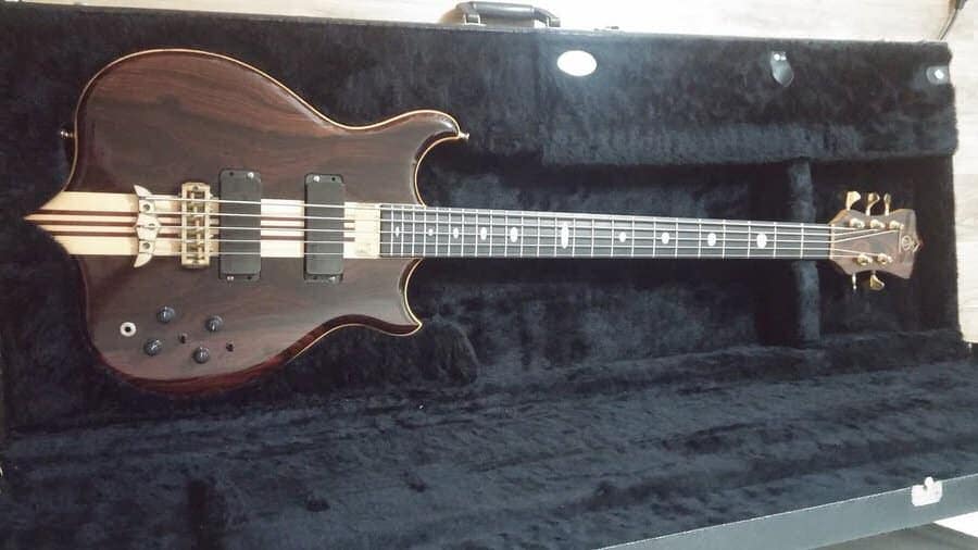 Basse Mark King