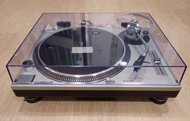 Technics SL-1200 MK2
